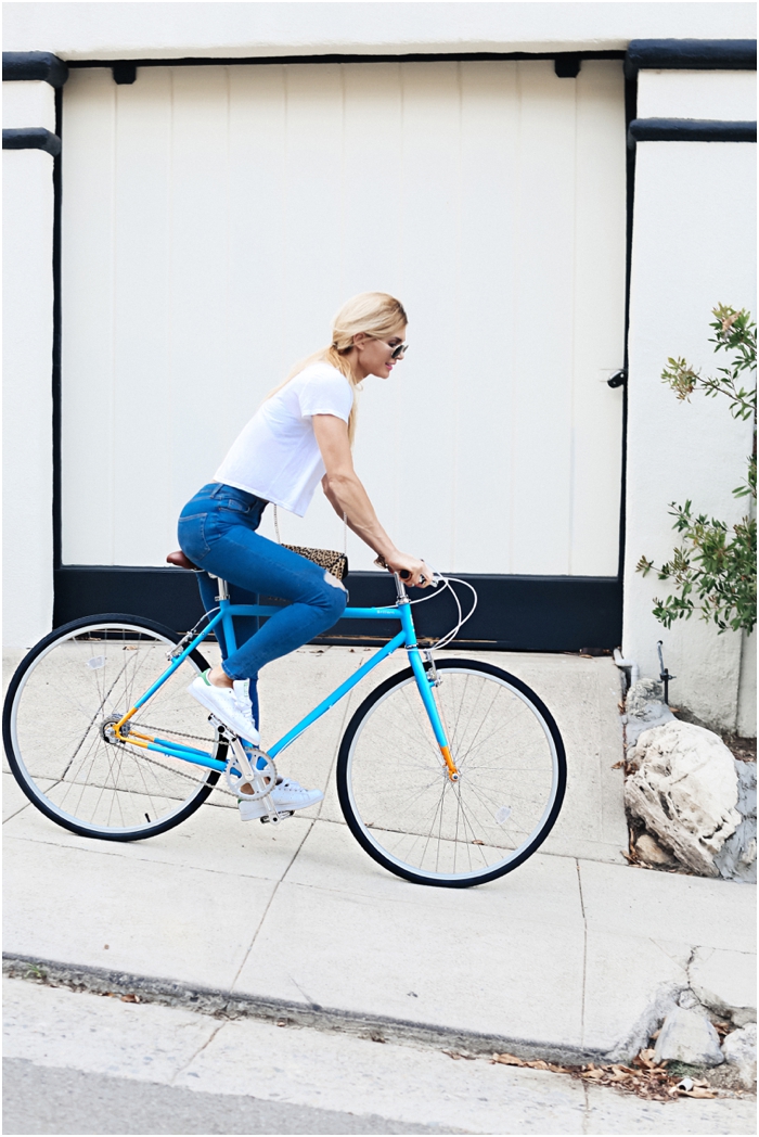 Brilliant Bicycles, blue bike, cute bike, fitness and health , healthy lifestyle, inspiration, jana williams photography, cute props for photoshoot, afordable bike,