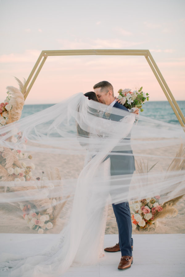 Modern Mexican Wedding at the Solaz Luxury Resort in Los Cabos